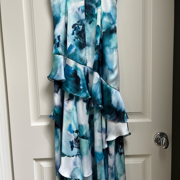Theia couture watercolour evening dress. 3/4 length. - Picture 3 of 4